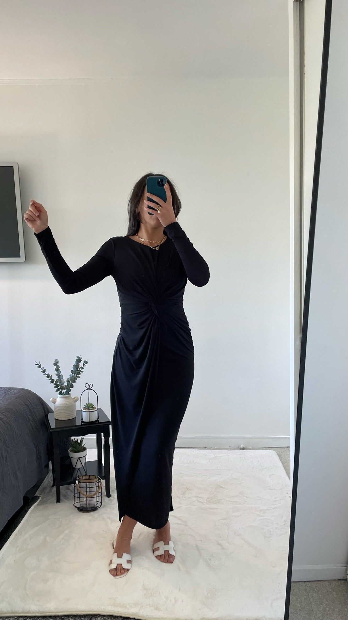 Robe Esra Noire