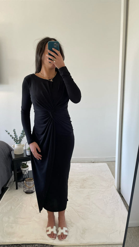 Robe Esra Noire